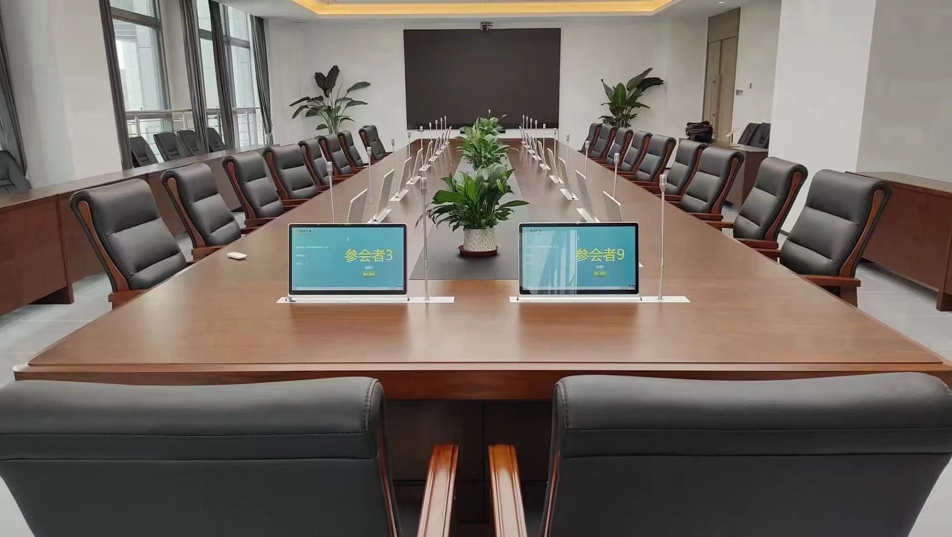 壹号娱乐无纸化聚会系统工程产品服务于校园聚会室！